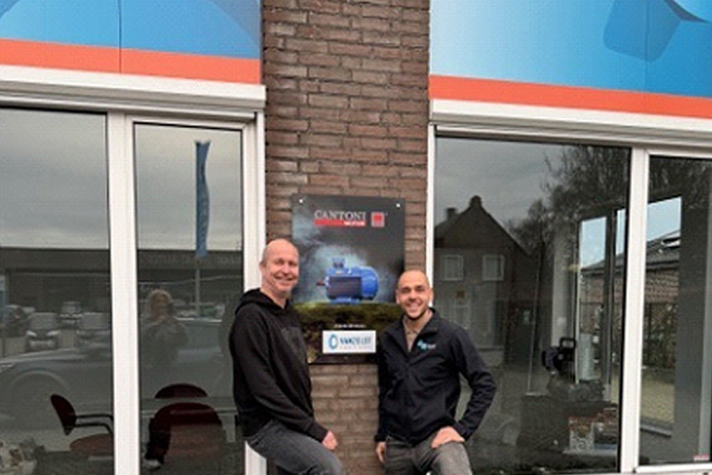 Montage gevelbord Cantoni Elektromotoren - voorraad revisie onderhoud reparatie levering - Van Zelst Aandrijftechniek Sprang-Capelle