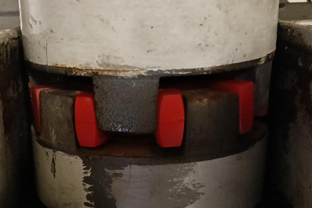 Herstel speling koppeling Sluis Schijndel – Van Zelst Aandrijftechniek Herstel speling koppeling Sluis Schijndel - Van Zelst Aandrijftechniek