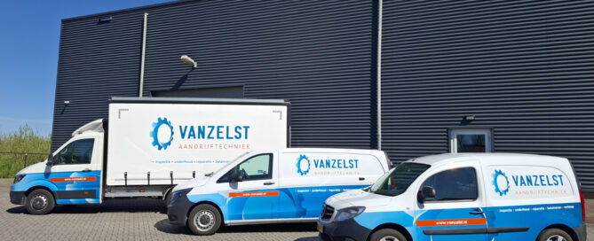 Bedrijfsauto's Van Zelst Aandrijftechniek nieuwe huisstijl signing