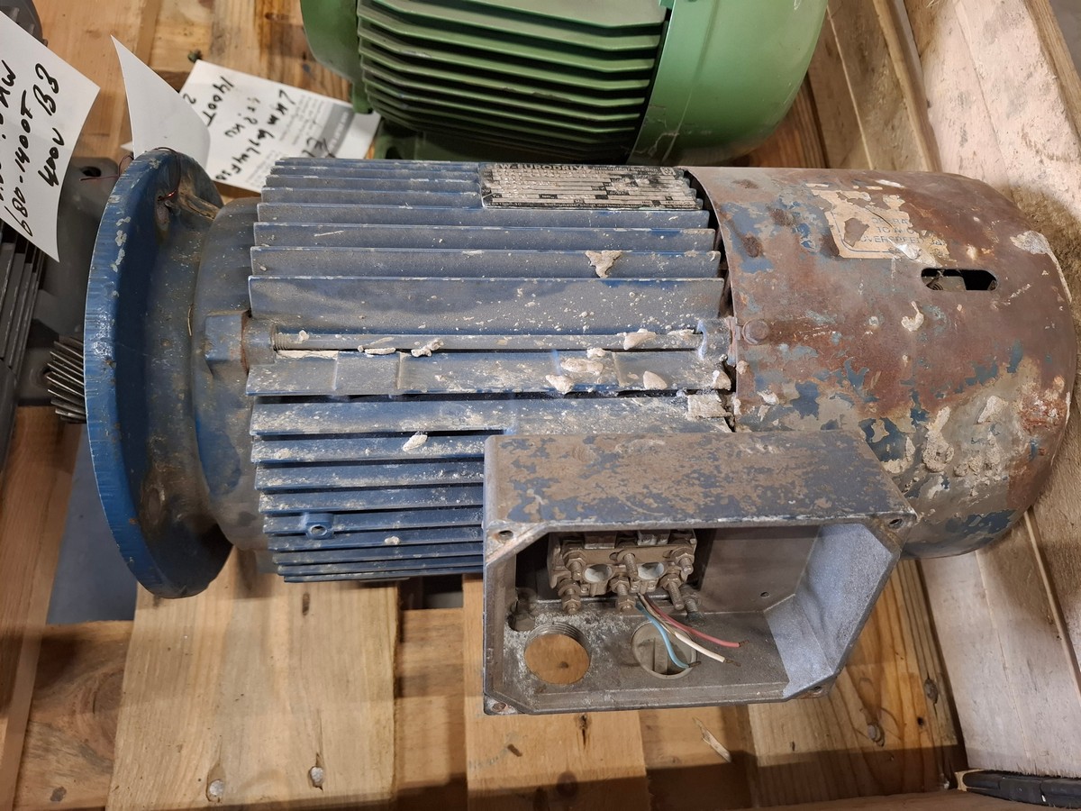 SEW | DT100LS4BM/HR