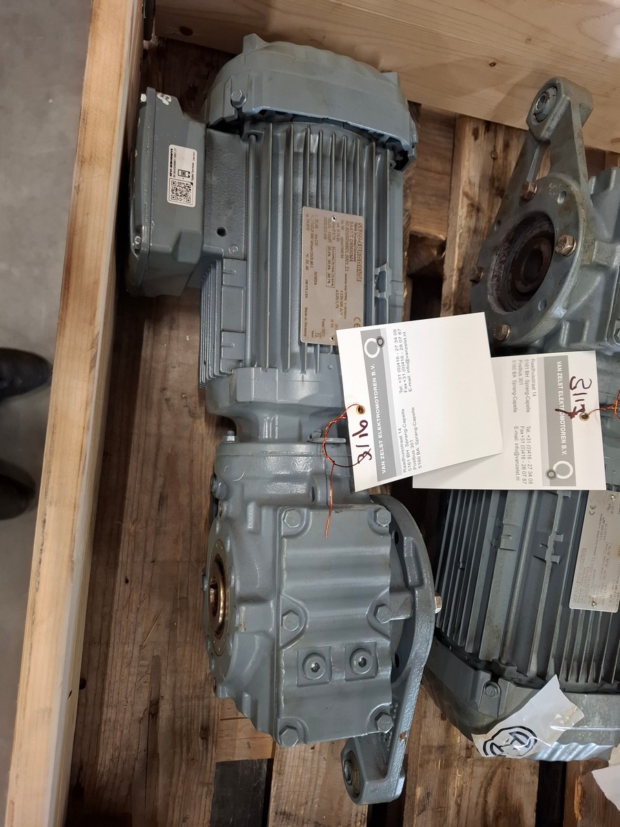 SEW | SA47/T DRN80M4