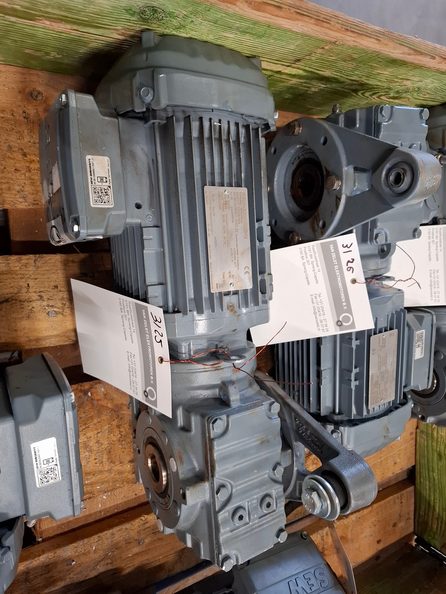 SEW | SA47/T DRN80M4
